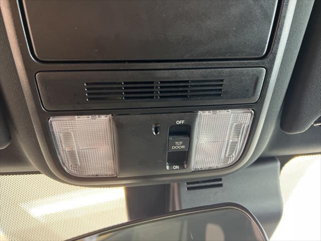 used 2022 Honda Pilot car, priced at $27,020
