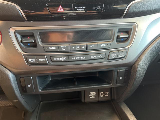 used 2022 Honda Pilot car, priced at $27,020