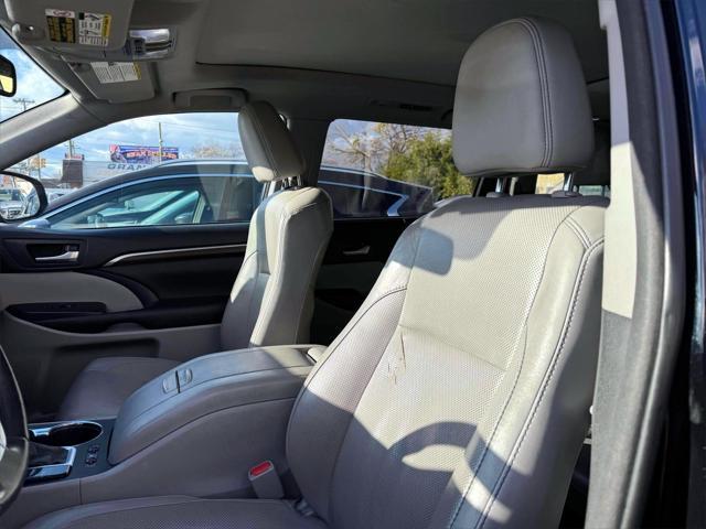 used 2015 Toyota Highlander car, priced at $15,421