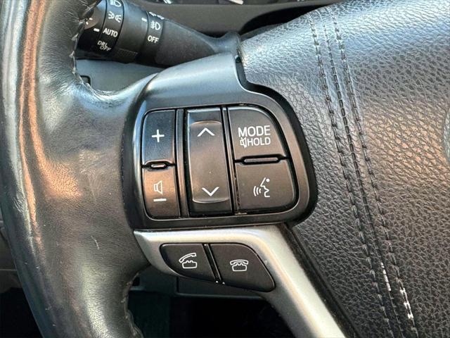 used 2015 Toyota Highlander car, priced at $15,421