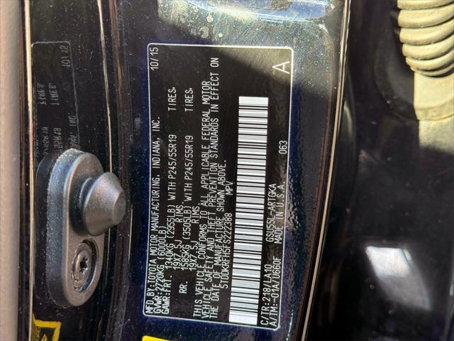 used 2015 Toyota Highlander car, priced at $15,421