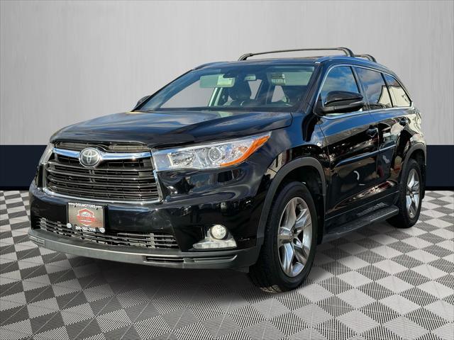 used 2015 Toyota Highlander car, priced at $15,421