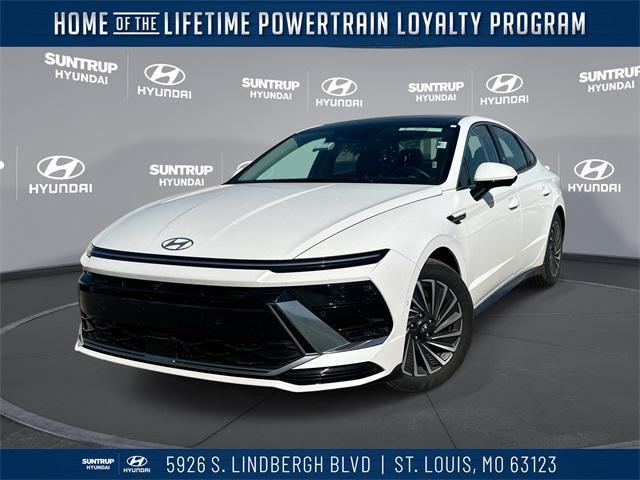 used 2024 Hyundai Sonata Hybrid car, priced at $29,995