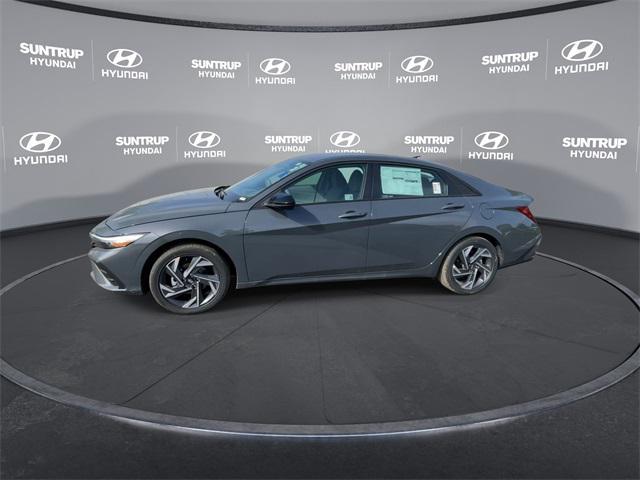new 2025 Hyundai Elantra car, priced at $27,336