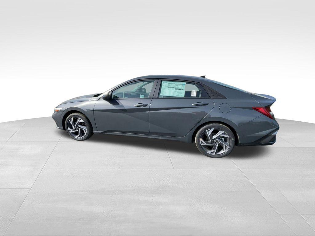new 2025 Hyundai ELANTRA HEV car, priced at $25,536