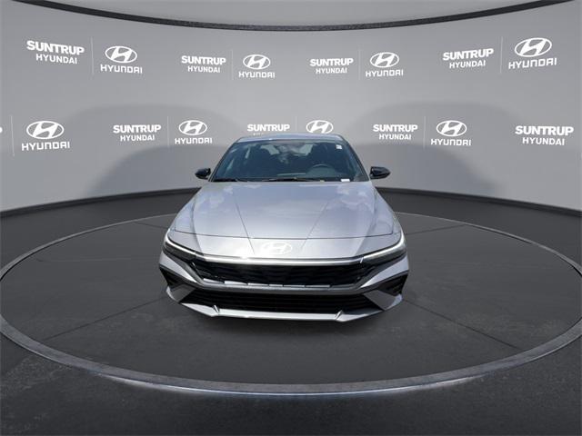 new 2025 Hyundai Elantra car, priced at $23,257