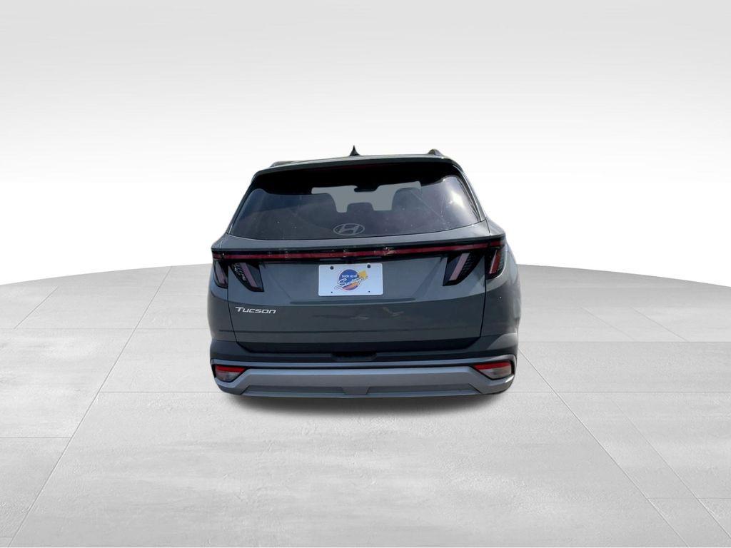 new 2026 Hyundai Tucson car, priced at $32,633