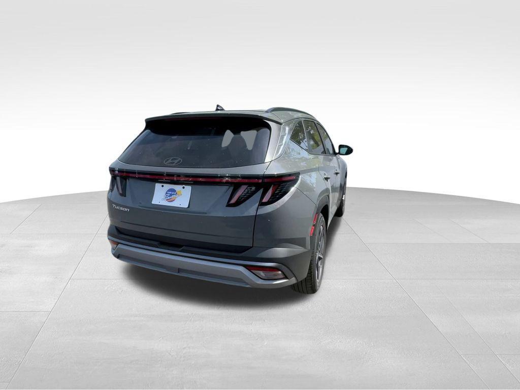 new 2026 Hyundai Tucson car, priced at $32,633