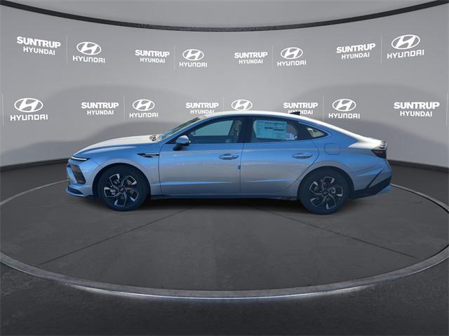 new 2025 Hyundai Sonata car, priced at $28,978