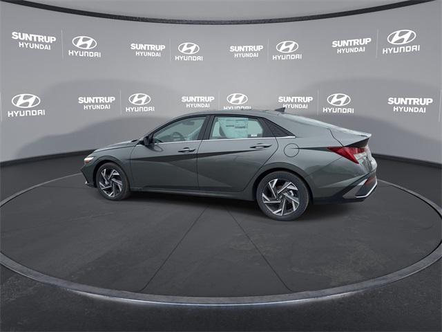 new 2025 Hyundai Elantra car, priced at $24,733