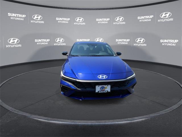new 2025 Hyundai Elantra car, priced at $27,281