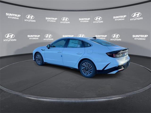 new 2025 Hyundai Sonata Hybrid car, priced at $31,696