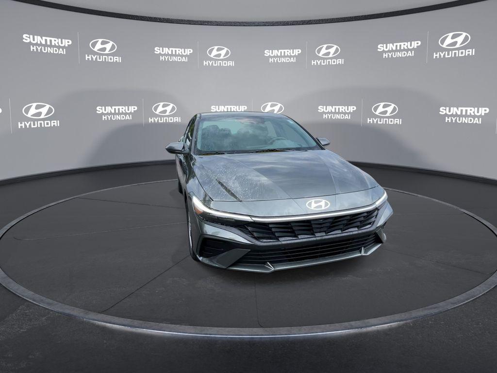 used 2025 Hyundai Elantra car, priced at $22,987