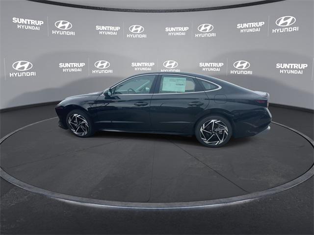 new 2024 Hyundai Sonata car, priced at $30,447