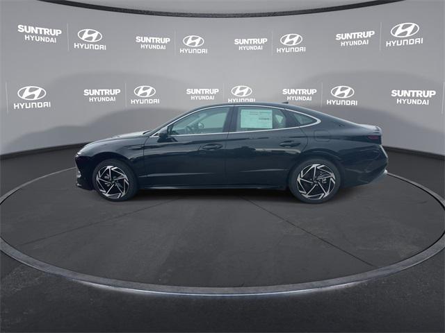 new 2024 Hyundai Sonata car, priced at $30,447