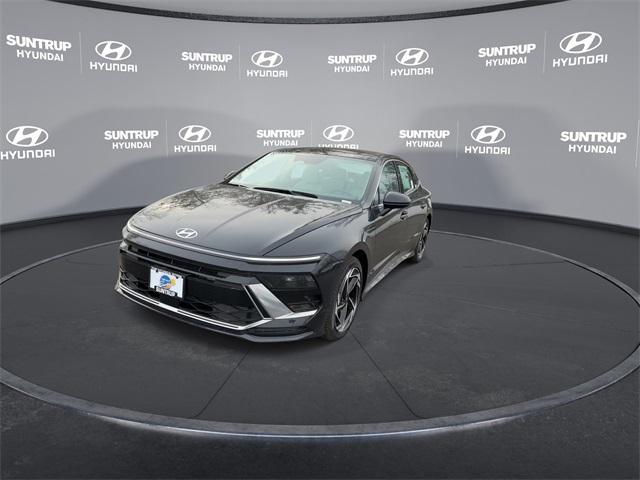 new 2024 Hyundai Sonata car, priced at $30,526