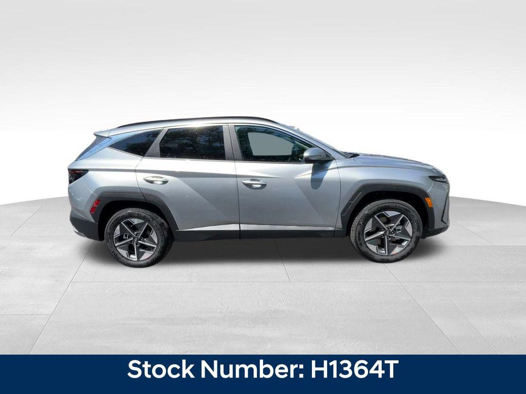 new 2025 Hyundai Tucson car, priced at $32,470