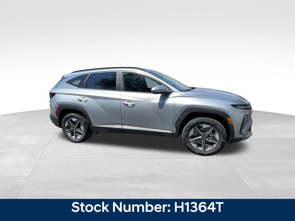 new 2025 Hyundai Tucson car, priced at $32,470