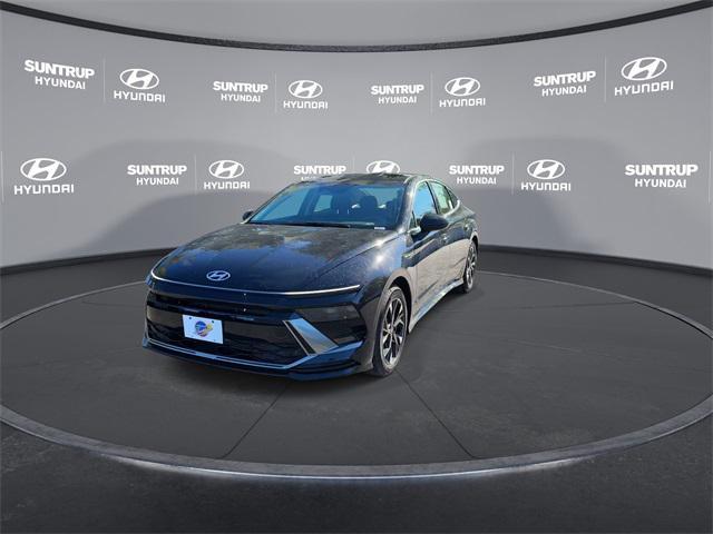 new 2025 Hyundai Sonata car, priced at $28,978