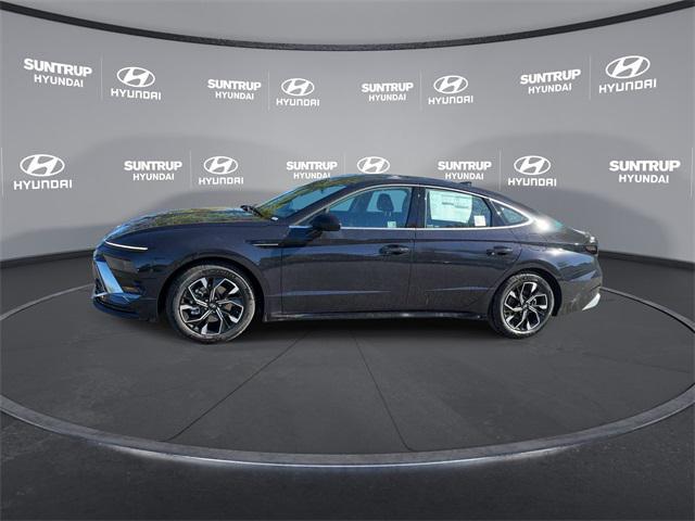 new 2025 Hyundai Sonata car, priced at $28,978