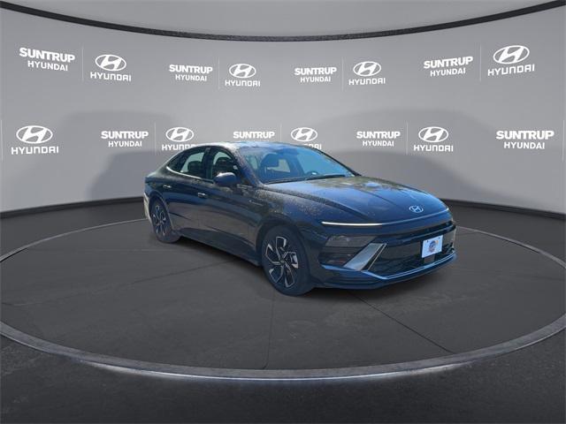 new 2025 Hyundai Sonata car, priced at $28,978