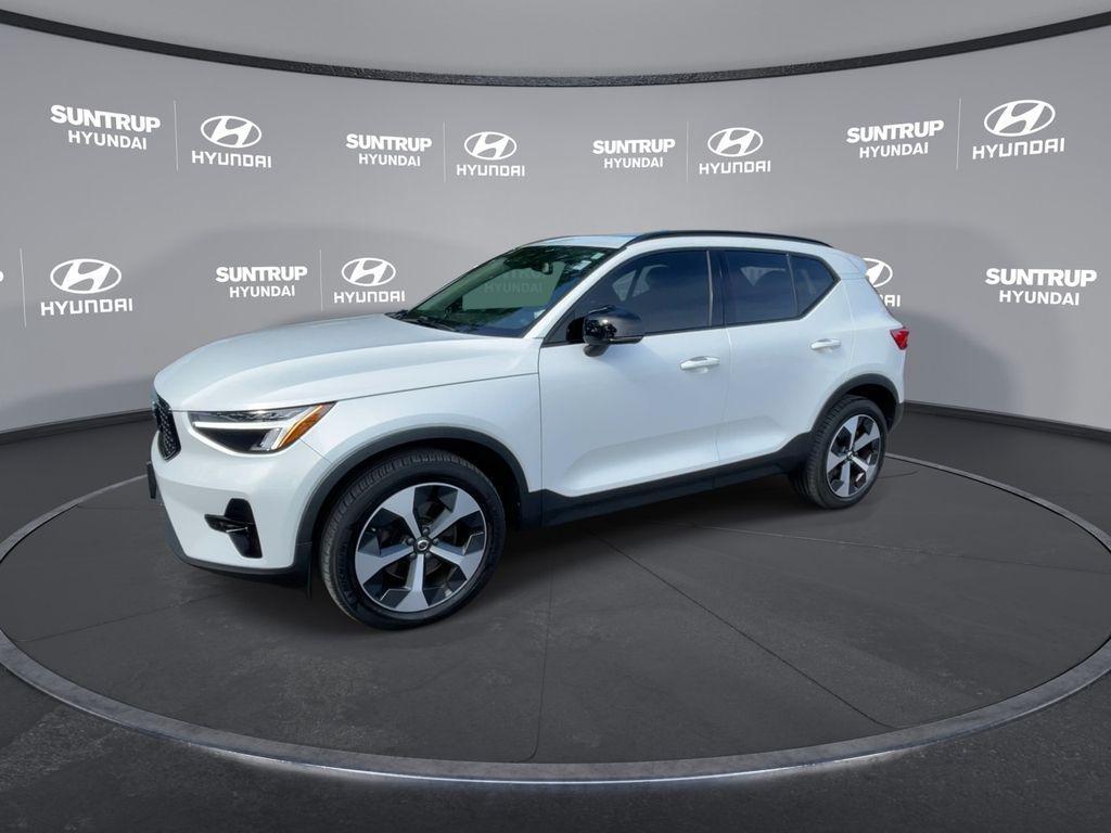 used 2023 Volvo XC40 car, priced at $31,635