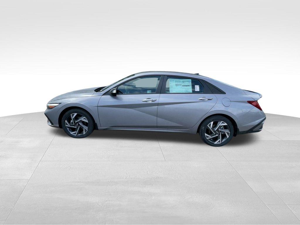 new 2025 Hyundai ELANTRA HEV car, priced at $25,481