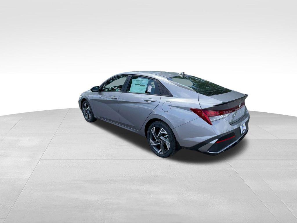 new 2025 Hyundai ELANTRA HEV car, priced at $25,481