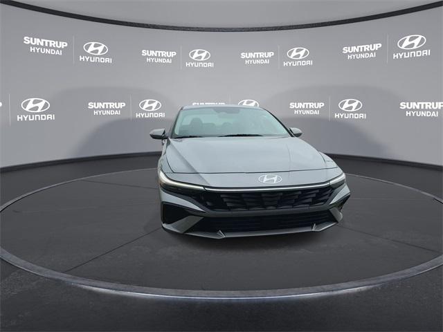 new 2025 Hyundai Elantra car, priced at $26,760