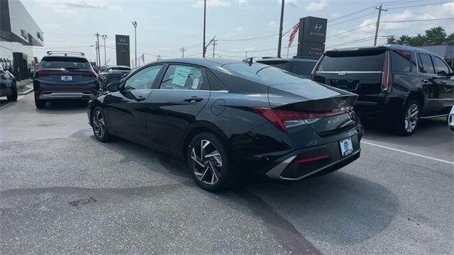 new 2025 Hyundai Elantra car, priced at $25,462
