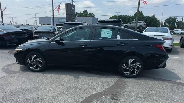 new 2025 Hyundai Elantra car, priced at $25,462