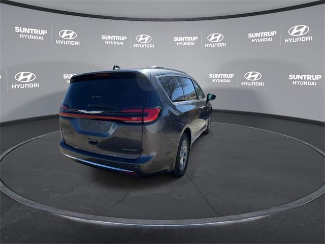 used 2023 Chrysler Pacifica car, priced at $30,655