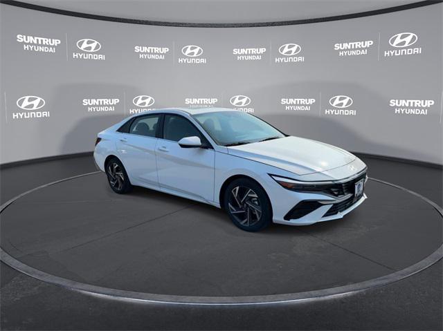 new 2024 Hyundai Elantra car, priced at $25,419