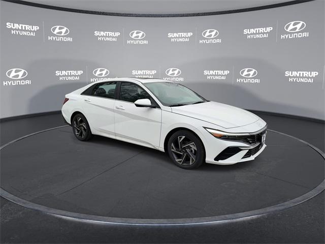 new 2024 Hyundai Elantra car, priced at $23,819