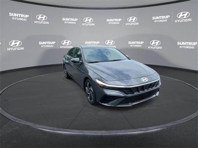 new 2025 Hyundai Elantra car, priced at $27,301