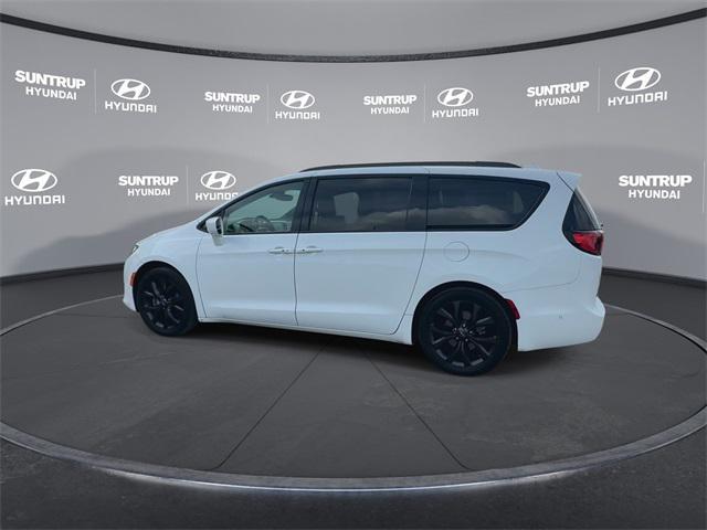 used 2020 Chrysler Pacifica car, priced at $16,993