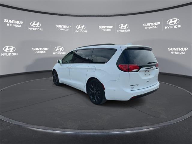 used 2020 Chrysler Pacifica car, priced at $16,993