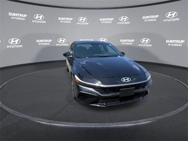 new 2025 Hyundai ELANTRA HEV car, priced at $26,300