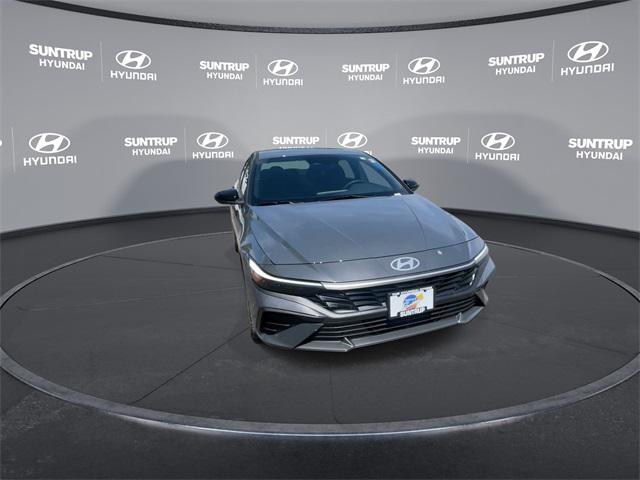 new 2025 Hyundai Elantra car, priced at $23,257