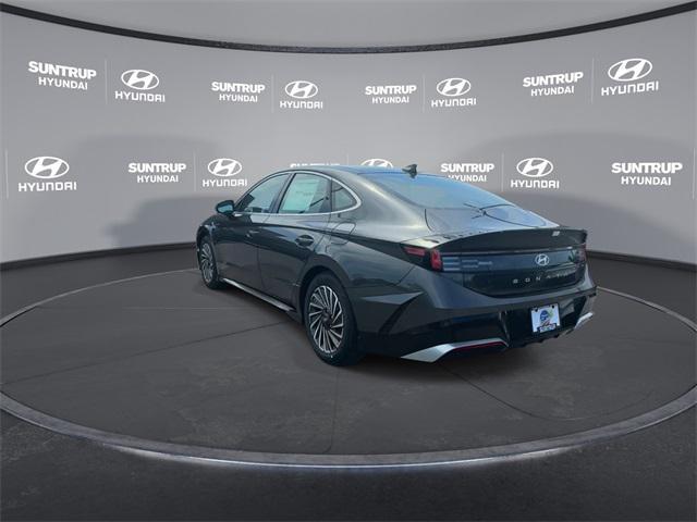 new 2025 Hyundai Sonata Hybrid car, priced at $37,419
