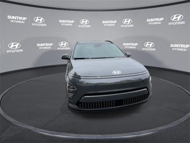 new 2025 Hyundai Kona EV car