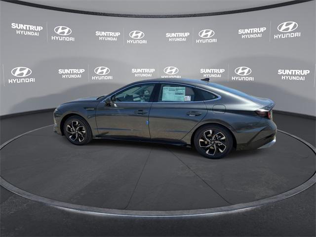 new 2024 Hyundai Sonata car, priced at $27,818