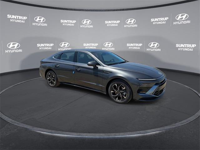 new 2024 Hyundai Sonata car, priced at $27,818