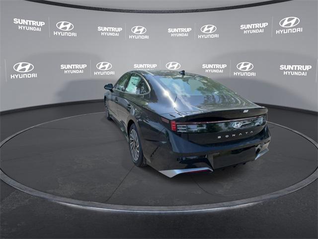 new 2025 Hyundai Sonata Hybrid car, priced at $31,273