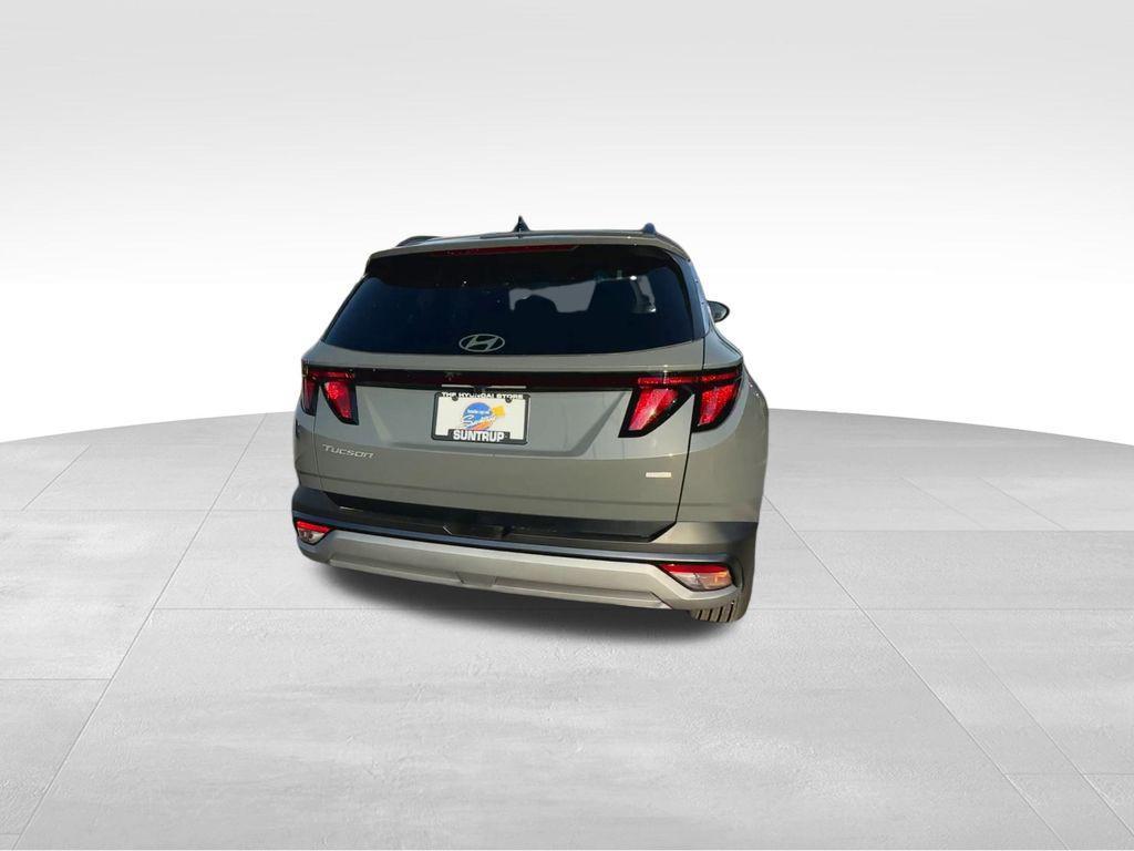 new 2025 Hyundai Tucson car, priced at $30,003