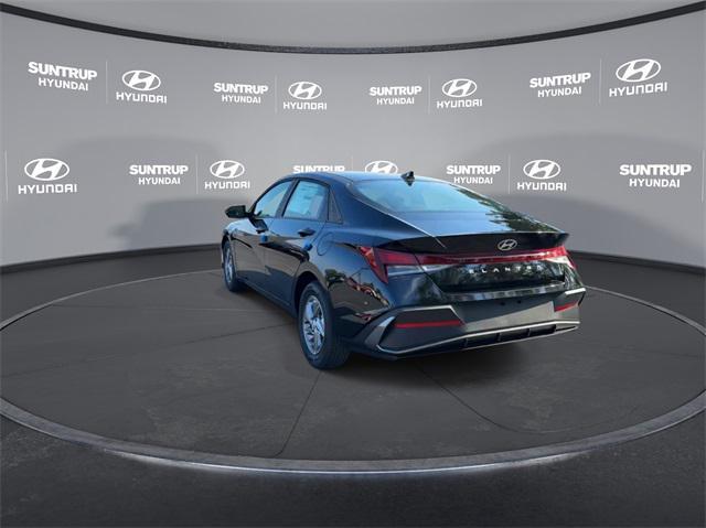 new 2025 Hyundai Elantra car, priced at $22,125