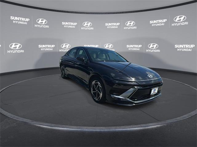 new 2024 Hyundai Sonata car, priced at $30,549