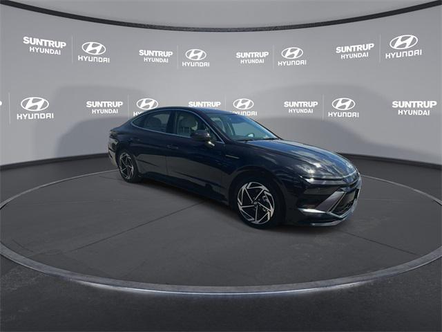 new 2024 Hyundai Sonata car, priced at $30,549