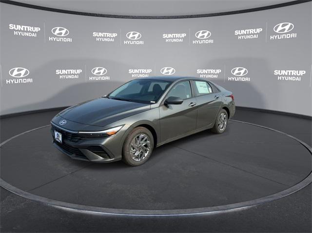 new 2024 Hyundai Elantra car, priced at $23,776