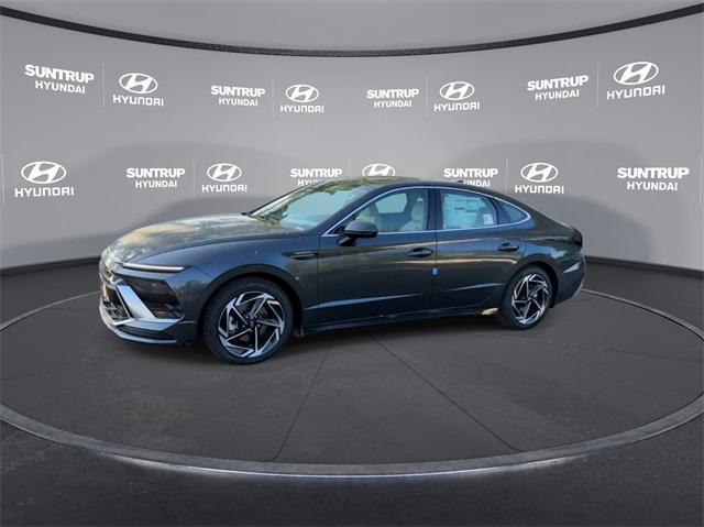 new 2024 Hyundai Sonata car, priced at $29,298